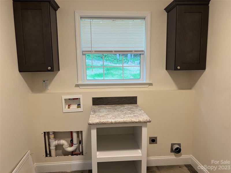 5716 Dalmatian St, Iron Station, NC 28080