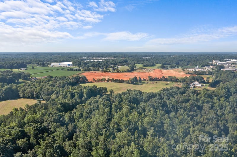 134 Iredell Ave, Troutman, NC 28166