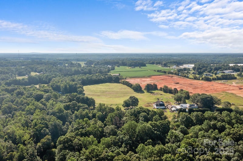 134 Iredell Ave, Troutman, NC 28166