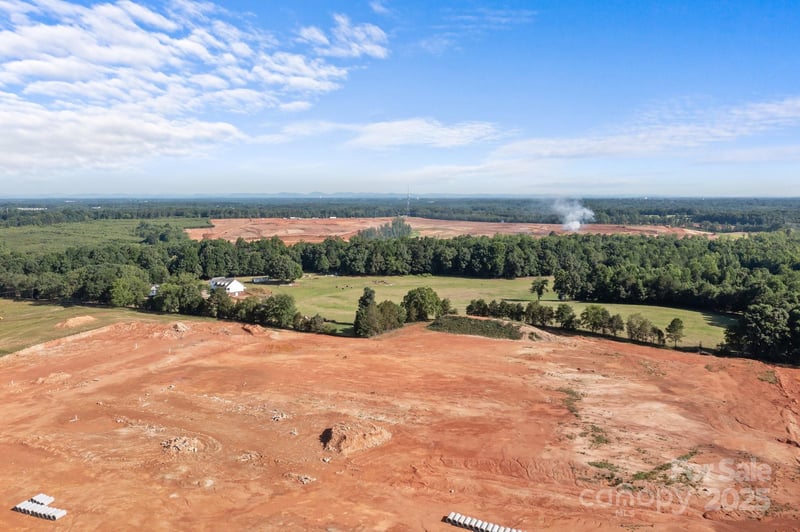 134 Iredell Ave, Troutman, NC 28166