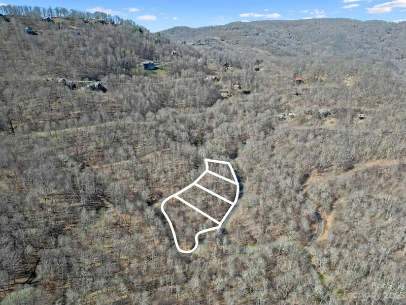 15 Chestnut Village Ln #15, Mars Hill, NC 28754