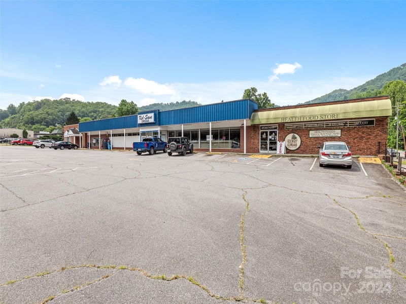 30 Main St, Sylva, NC 28779