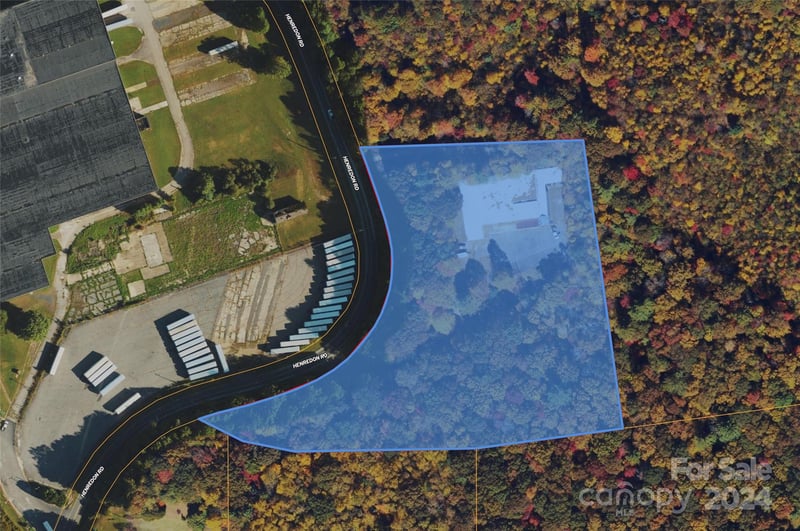 350 Henredon Rd, Spruce Pine, NC 28777