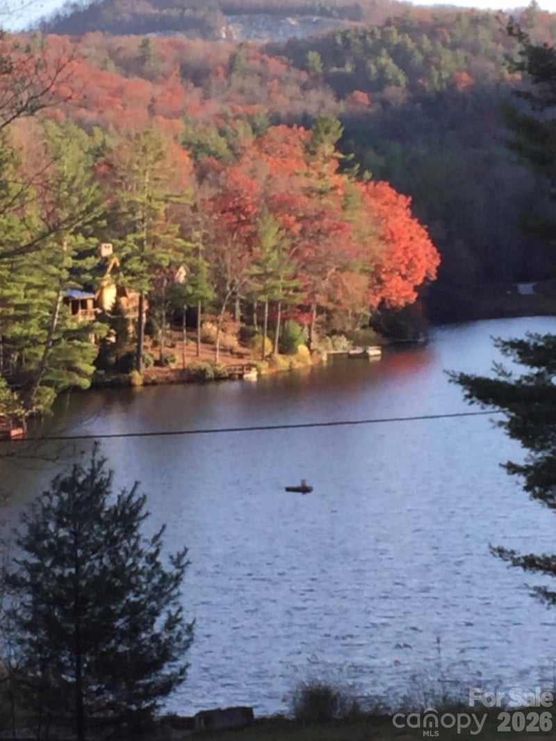 00 Deer Park Lake Rd, Spruce Pine, NC 28777