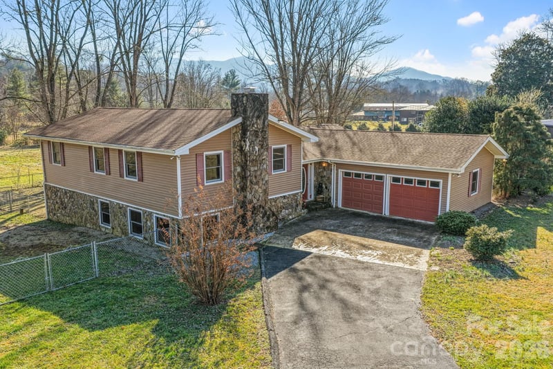 1644 West Deep Creek Rd, Bryson City, NC 28713