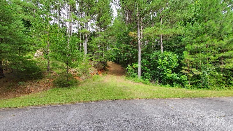 Sunset Dr #12, Mill Spring, NC 28756