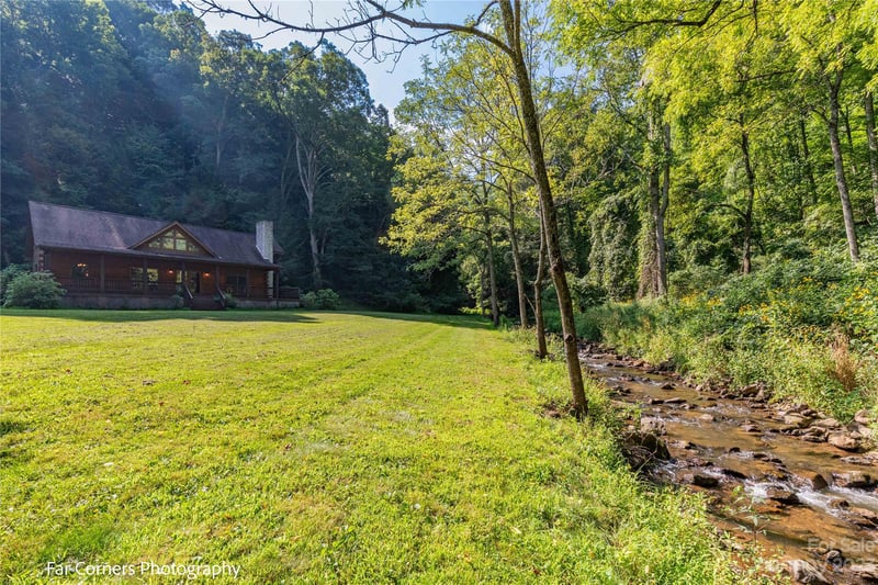228 Chestnut Mountain Rd, Canton, NC 28716