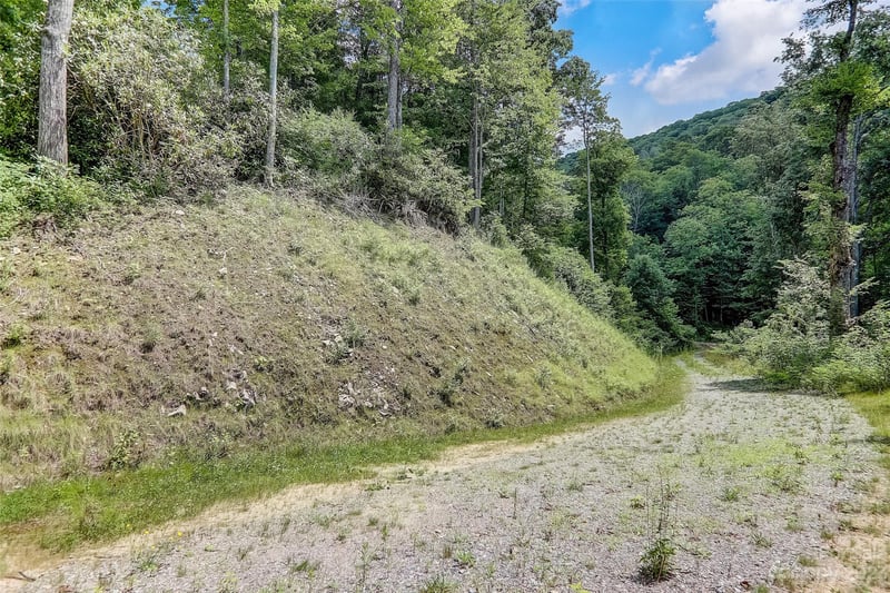 Centurian Ln #26, Maggie Valley, NC 28751
