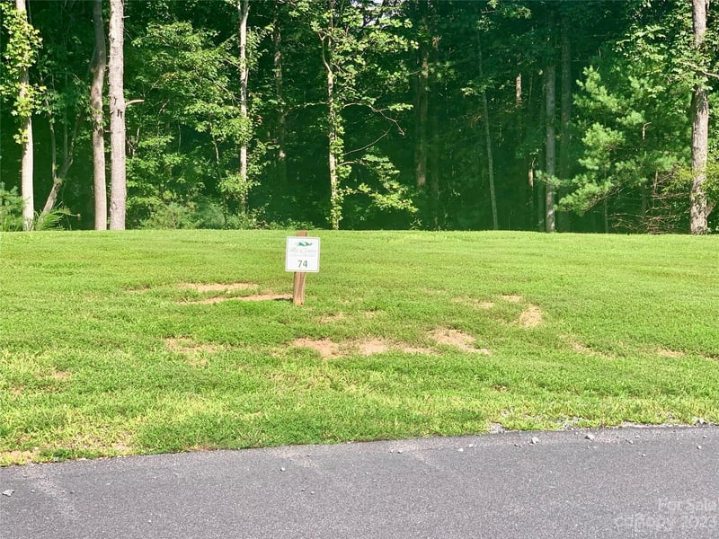 3.32 acres Lot 74 Round Mountain Pw #74, Lenoir, NC 28645