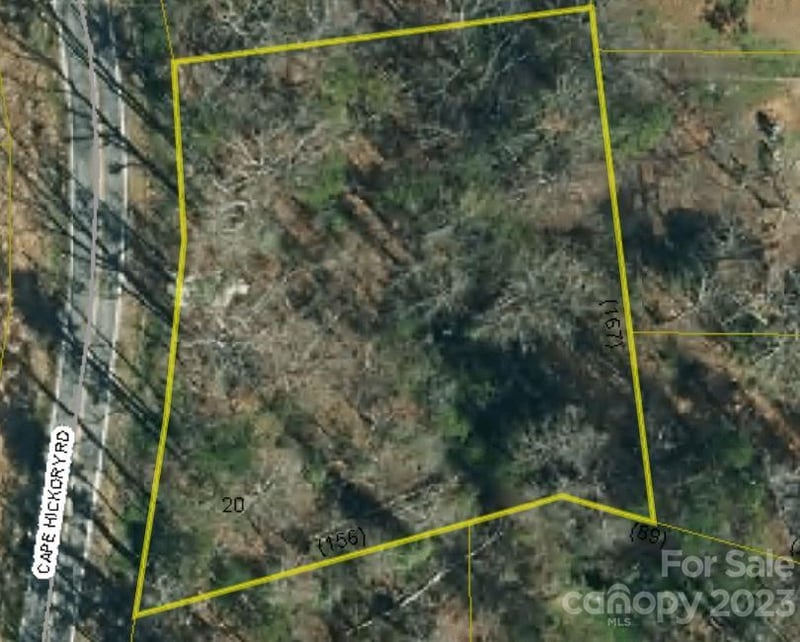 676 Cape Hickory Rd #20, Hickory, NC 28601