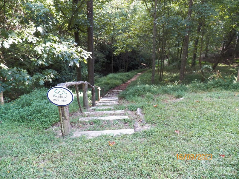 270 Somersby Pw #8, Laurel Park, NC 28739