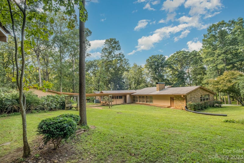 2756 Peachtree Rd, Statesville, NC 28625