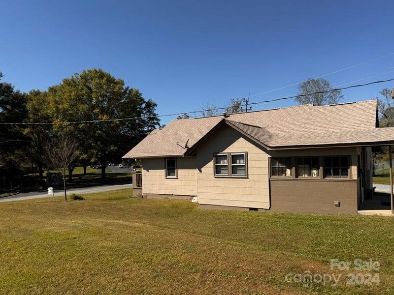 565 Neely Rd, Brevard, NC 28712