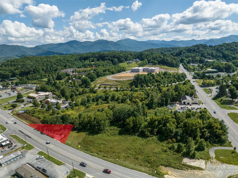 1207 Dellwood Rd, Waynesville, NC 28786