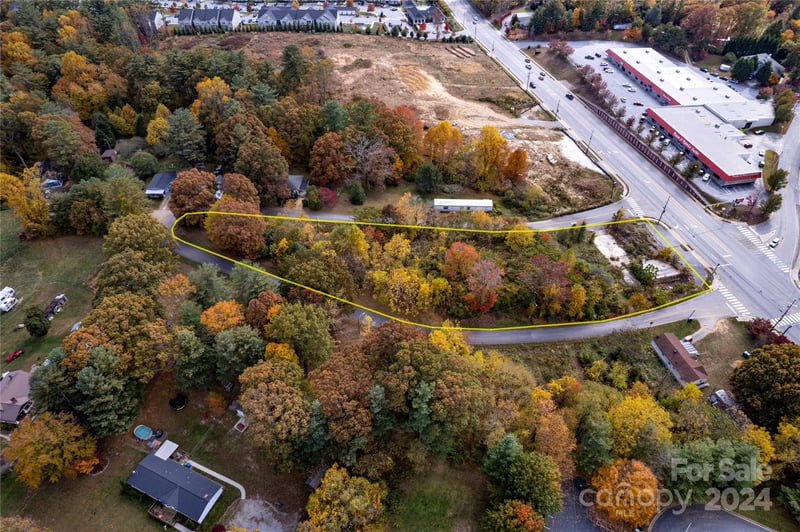 3008 Hendersonville Rd, Fletcher, NC 28732
