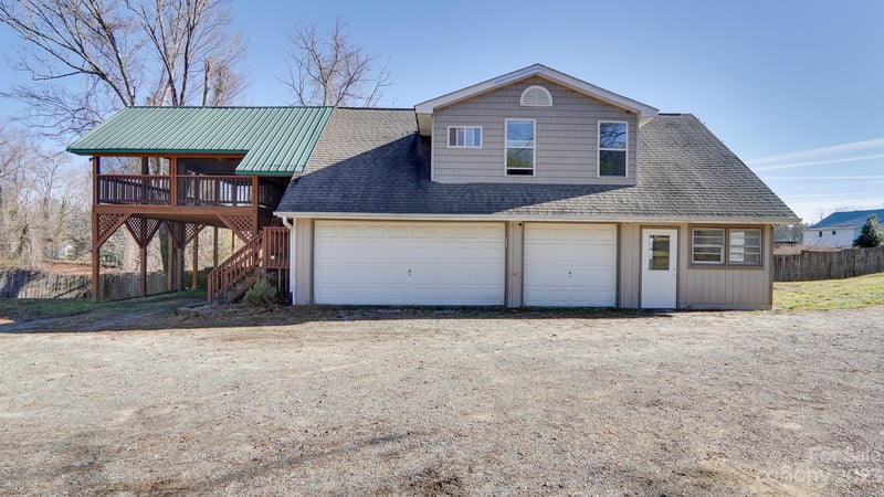 14 - 16 Rosebud Ln, Hendersonville, NC 28739