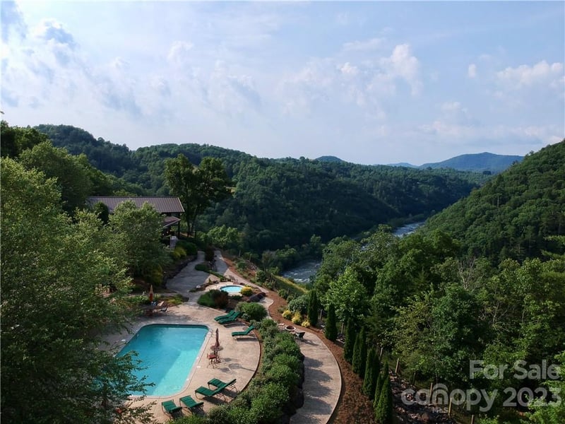 71 Turkey Trot Trl #16, Marshall, NC 28753