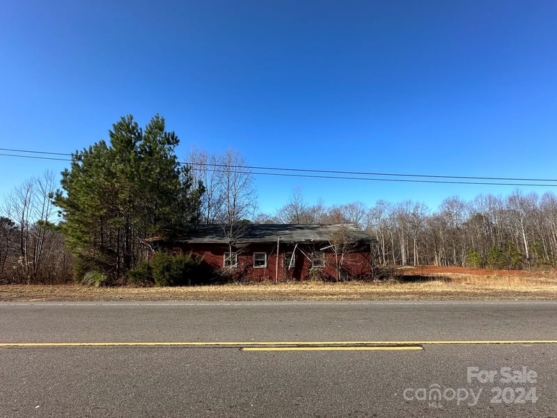 3023 Wilkesboro Hw, Statesville, NC 28625