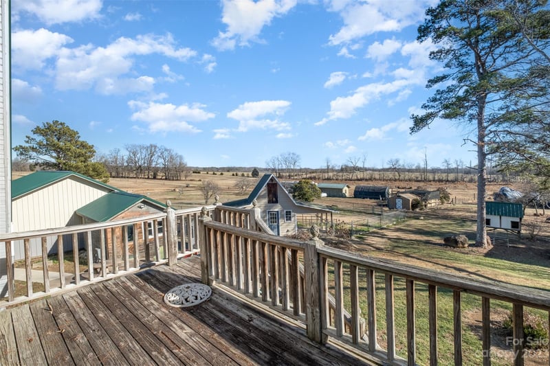 243 Jarab Hill Ln, Statesville, NC 28625