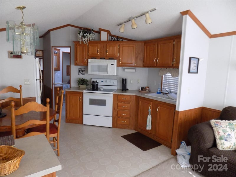 43 Pike Point, Waynesville, NC 28785
