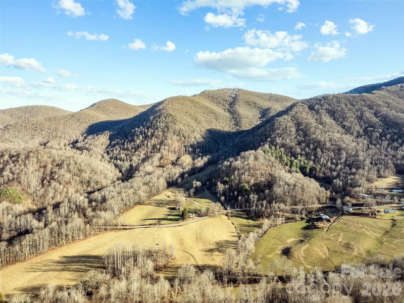 00 Nc 209 Hw, Spring Creek, NC 28743