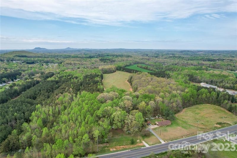 0000B Dallas Cherryville Hw, Bessemer City, NC 28016