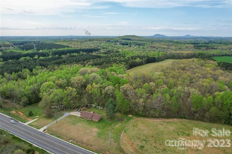 0000B Dallas Cherryville Hw, Bessemer City, NC 28016