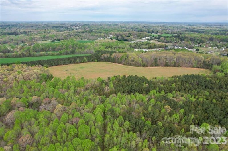 0000B Dallas Cherryville Hw, Bessemer City, NC 28016