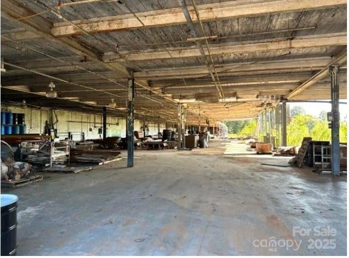 619 Connelly Springs Rd, Lenoir, NC 28645