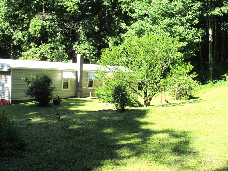 664 Woodfin Rd, Sylva, NC 28779