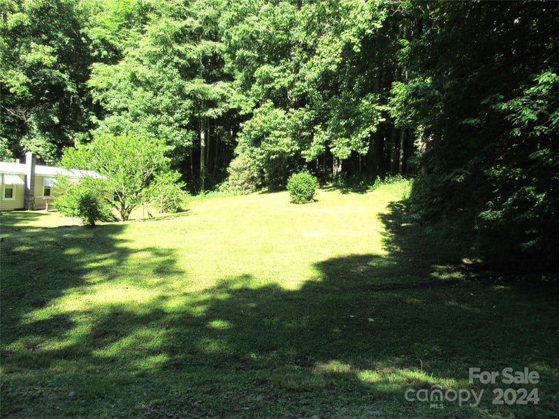 664 Woodfin Rd, Sylva, NC 28779