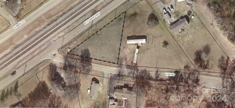 105 Elm Rd, Grover, NC 28073