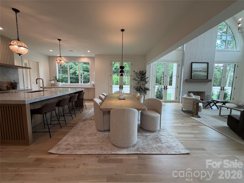 8022 Litaker Manor Ct, Charlotte, NC 28270