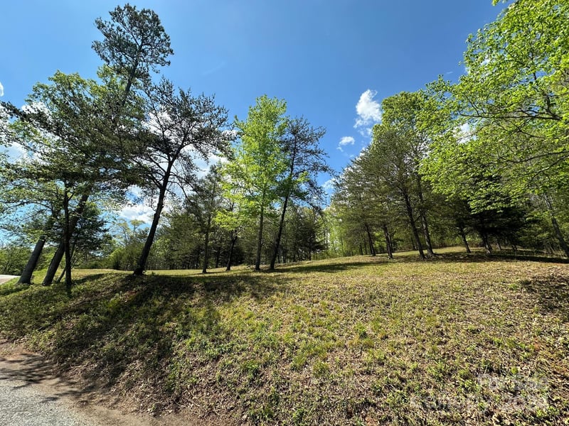 306 Rock Ledge Dr #306, Lake Lure, NC 28746