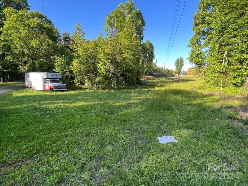 3375 Nc 126 Hw, Morganton, NC 28655