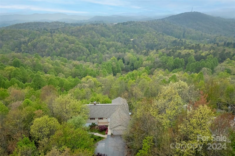 70 Moor Ln, Brevard, NC 28712