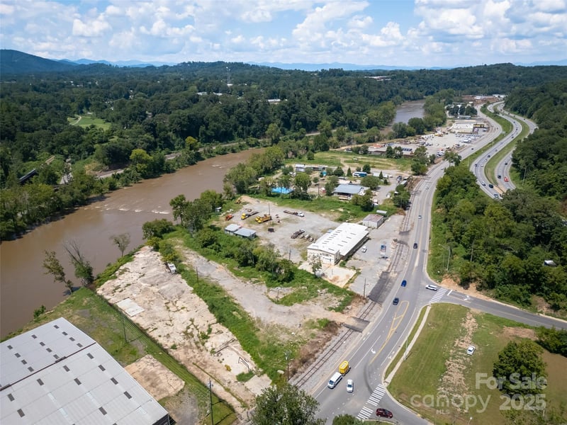 458 Riverside Dr, Asheville, NC 28801