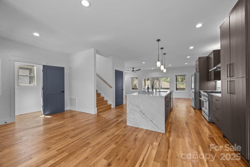 87 Glendale Ave, Asheville, NC 28803