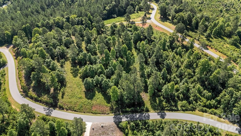2108 Island View Ln, Connelly Springs, NC 28612