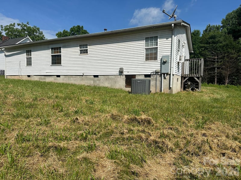 100 Springs Ct, Stony Point, NC 28678