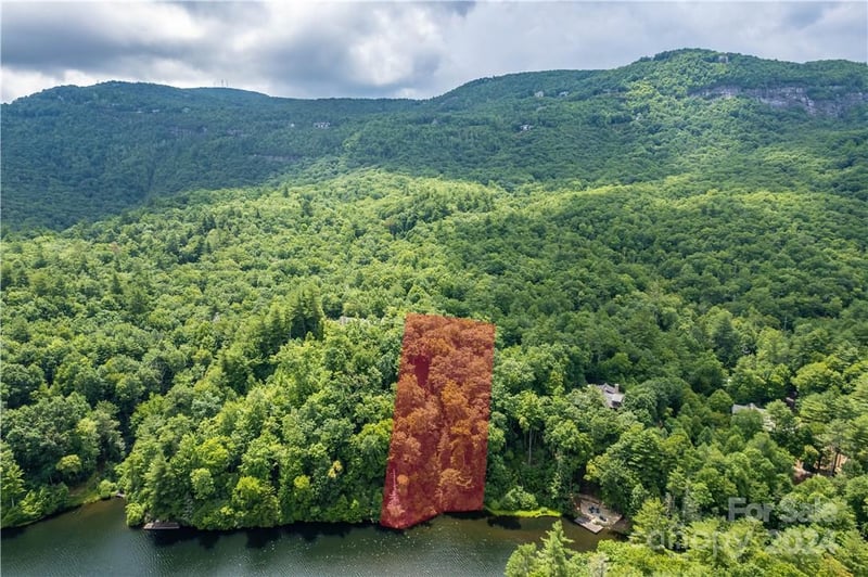 M 38 Cardinal Dr, Lake Toxaway, NC 28747