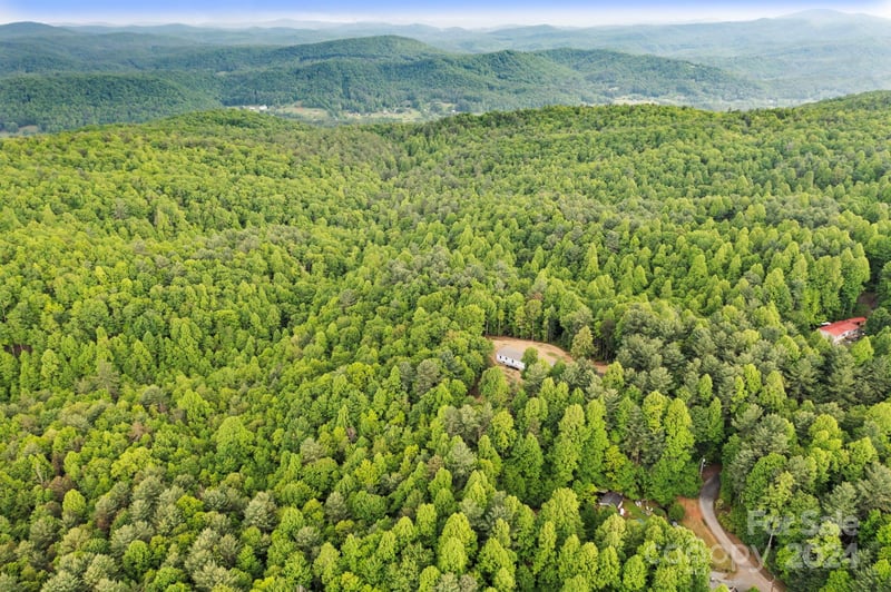 9999 Kira Ln #5, Hendersonville, NC 28739