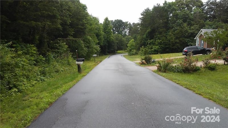 4893 Gateway Dr, Claremont, NC 28610