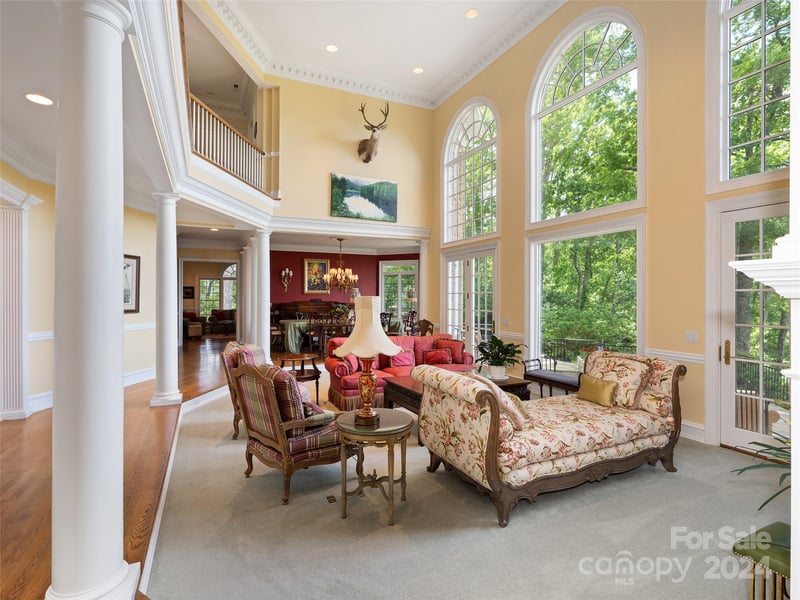 1767 Ridge Way St, Sylva, NC 28779