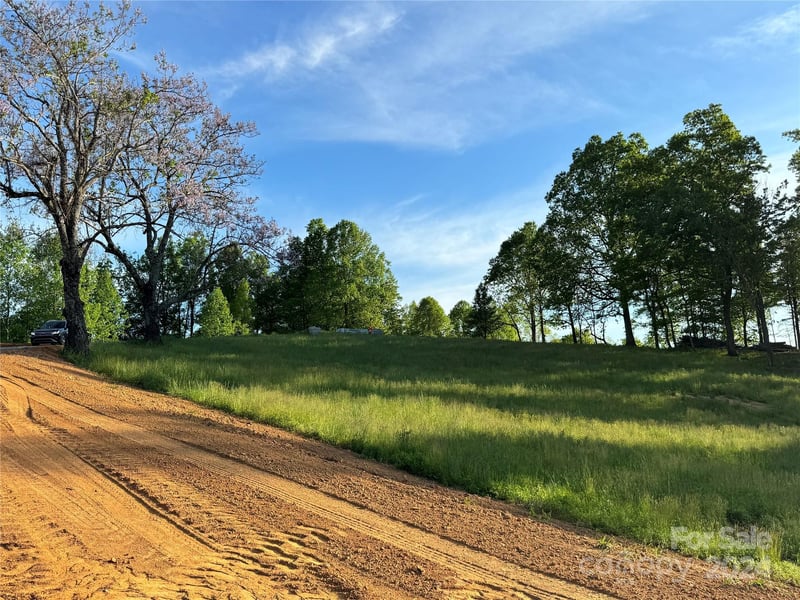 Waterfall Ridge Dr #8, Hendersonville, NC 28792