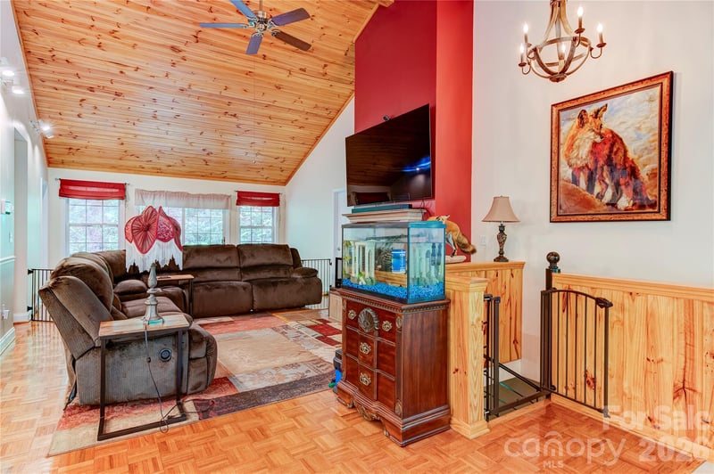 6 Majestic Tc, Hendersonville, NC 28739