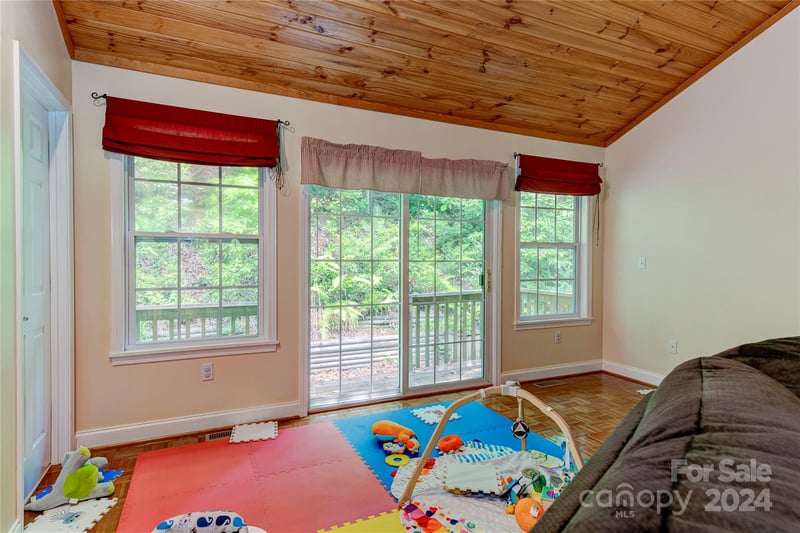 6 Majestic Tc, Hendersonville, NC 28739