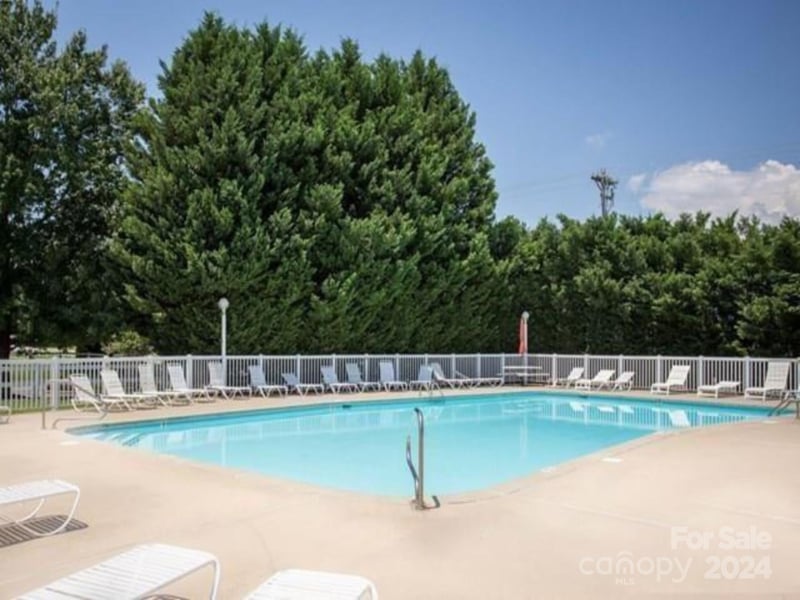 3996 Palmer Cir, Morganton, NC 28655