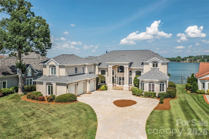 3446 Governors Island Dr, Denver, NC 28037