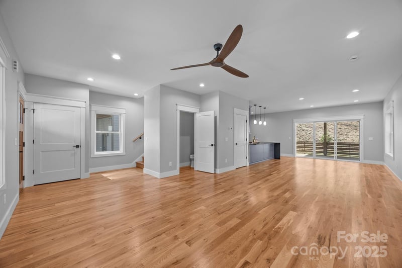 89 Glendale Ave, Asheville, NC 28803